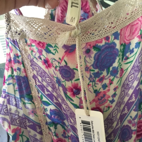 SOLD Babushka midi lavender dress - Picture 5 of 8